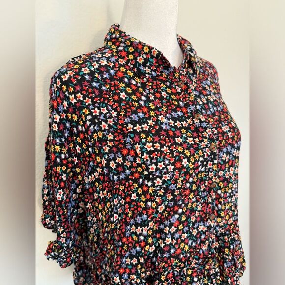 Mauve by Anthropologie Button Up Ruffle Black Floral Collared Top Size Small - Picture 7 of 16